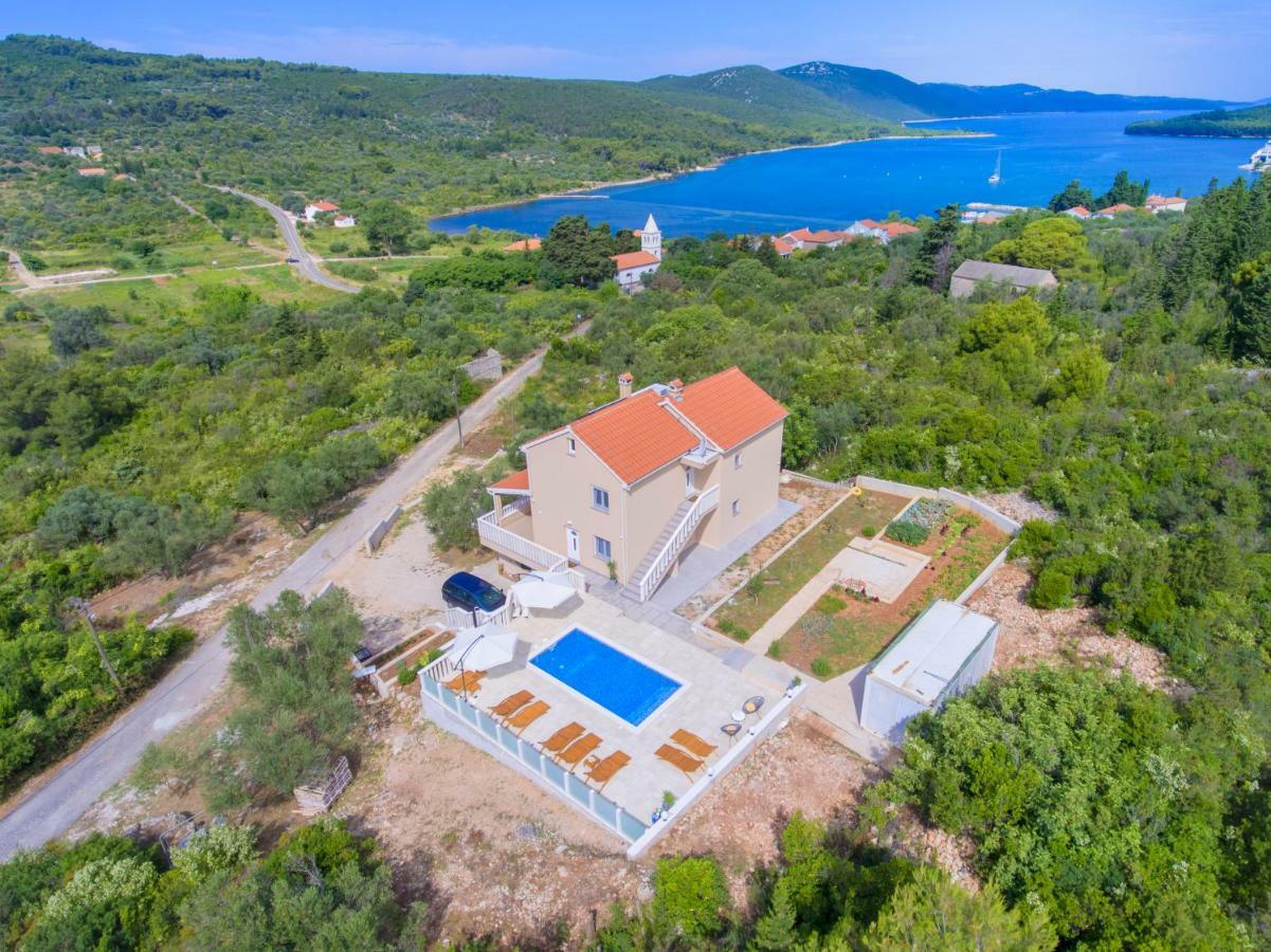 Paradise Brbinj Luaran gambar
